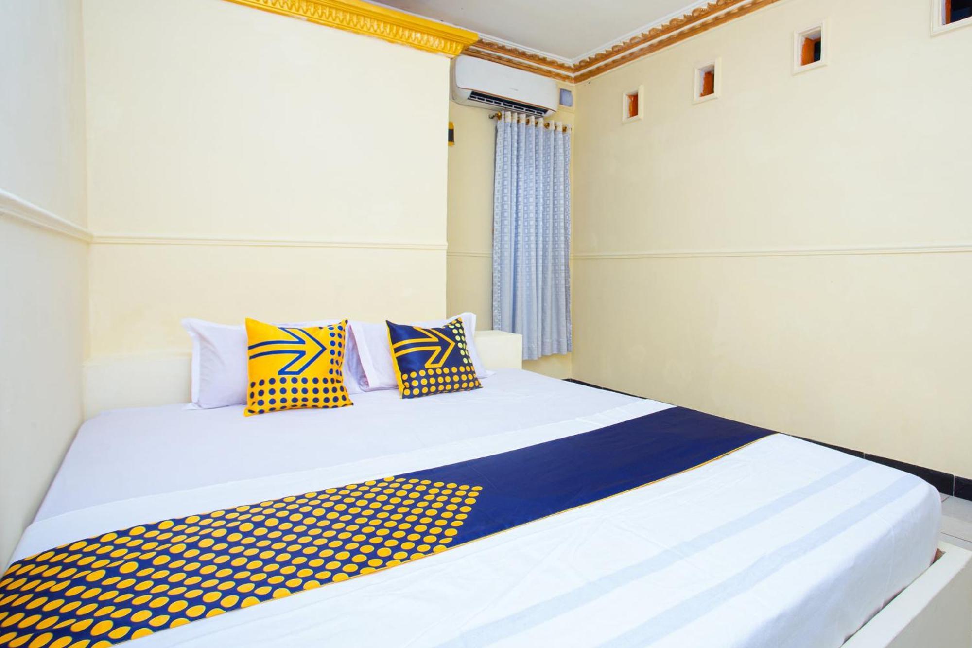 Spot On 2473 Buana Jaya Guest House Cilacap Zewnętrze zdjęcie