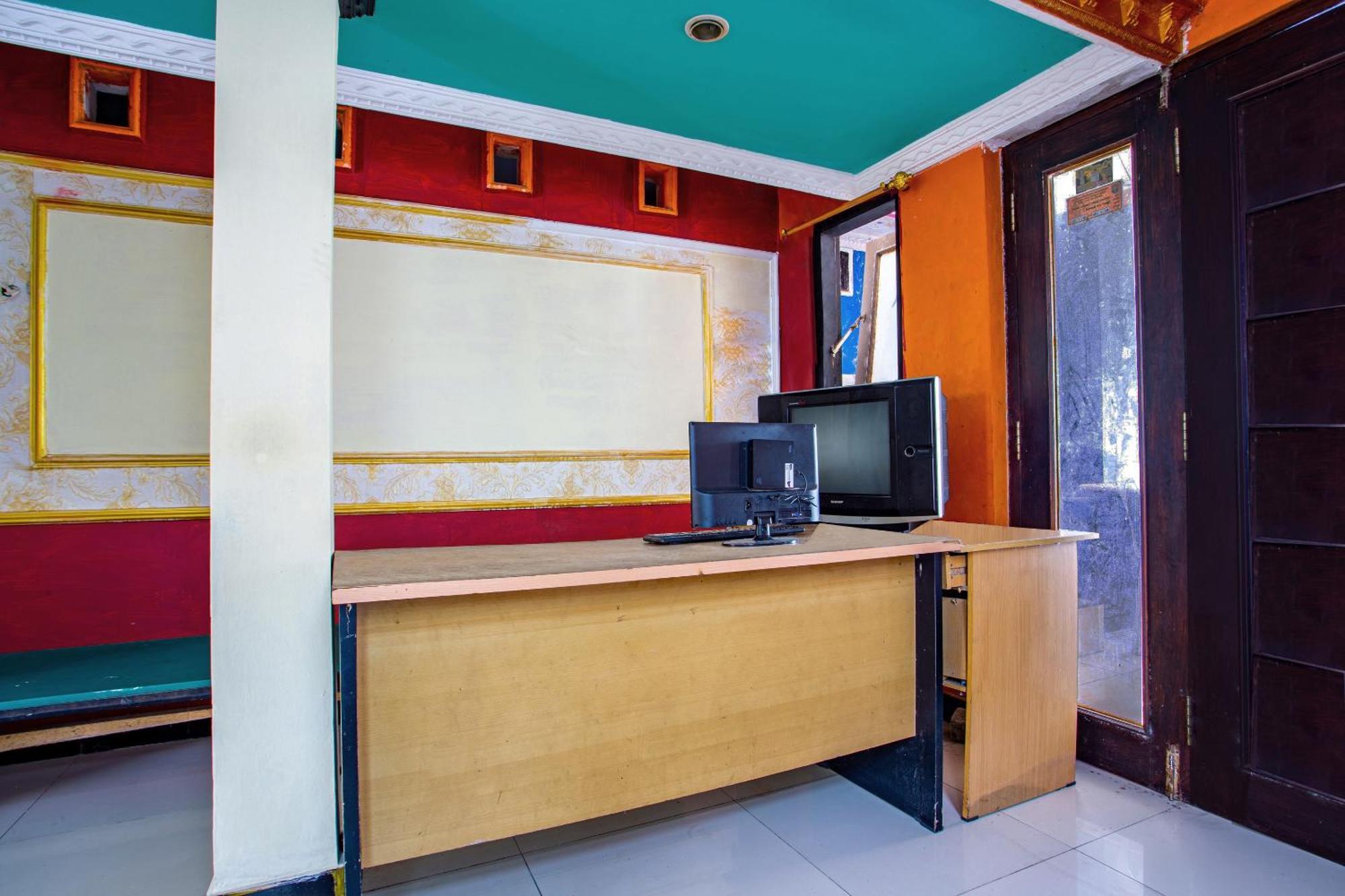 Spot On 2473 Buana Jaya Guest House Cilacap Zewnętrze zdjęcie