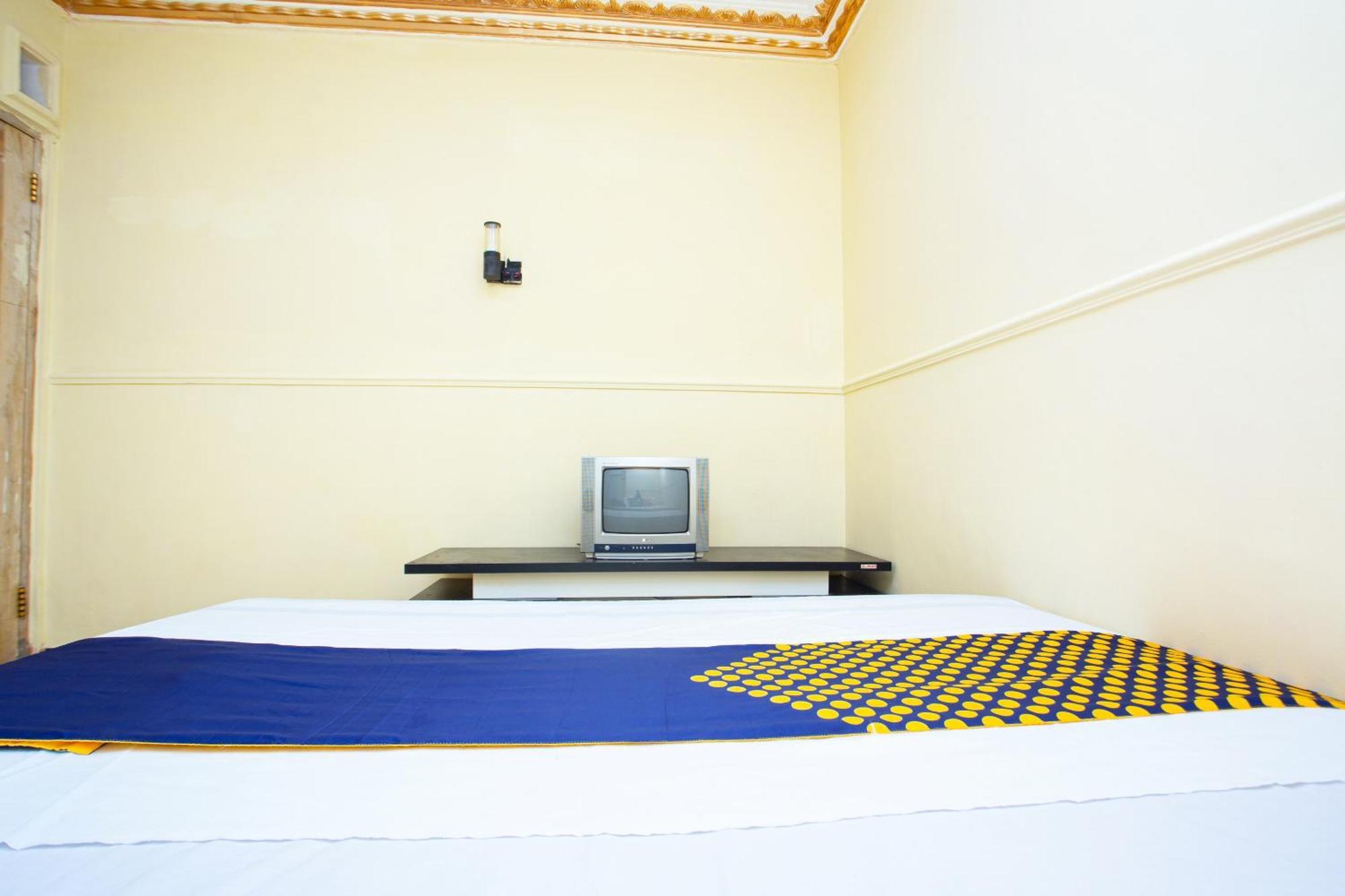 Spot On 2473 Buana Jaya Guest House Cilacap Zewnętrze zdjęcie