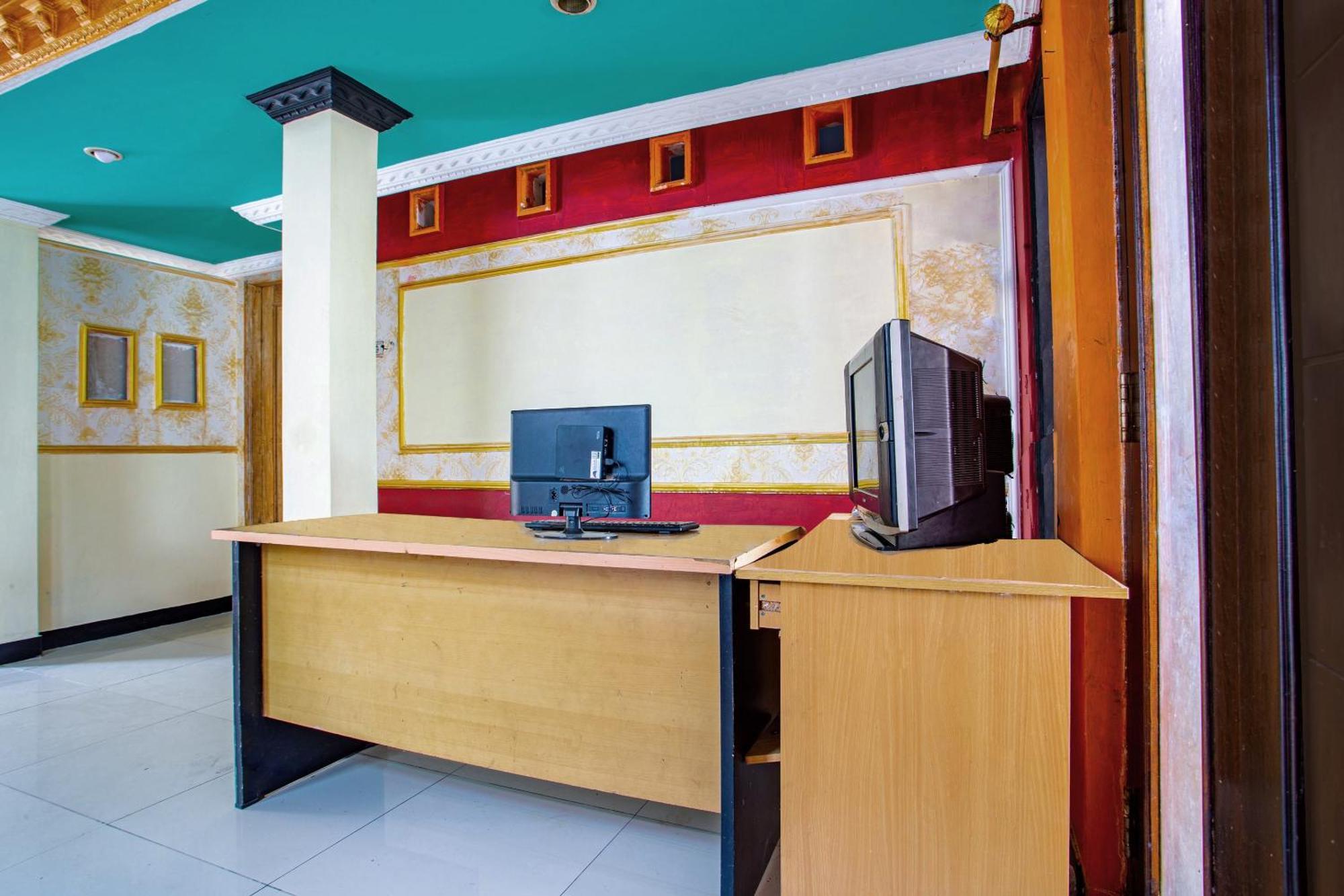 Spot On 2473 Buana Jaya Guest House Cilacap Zewnętrze zdjęcie