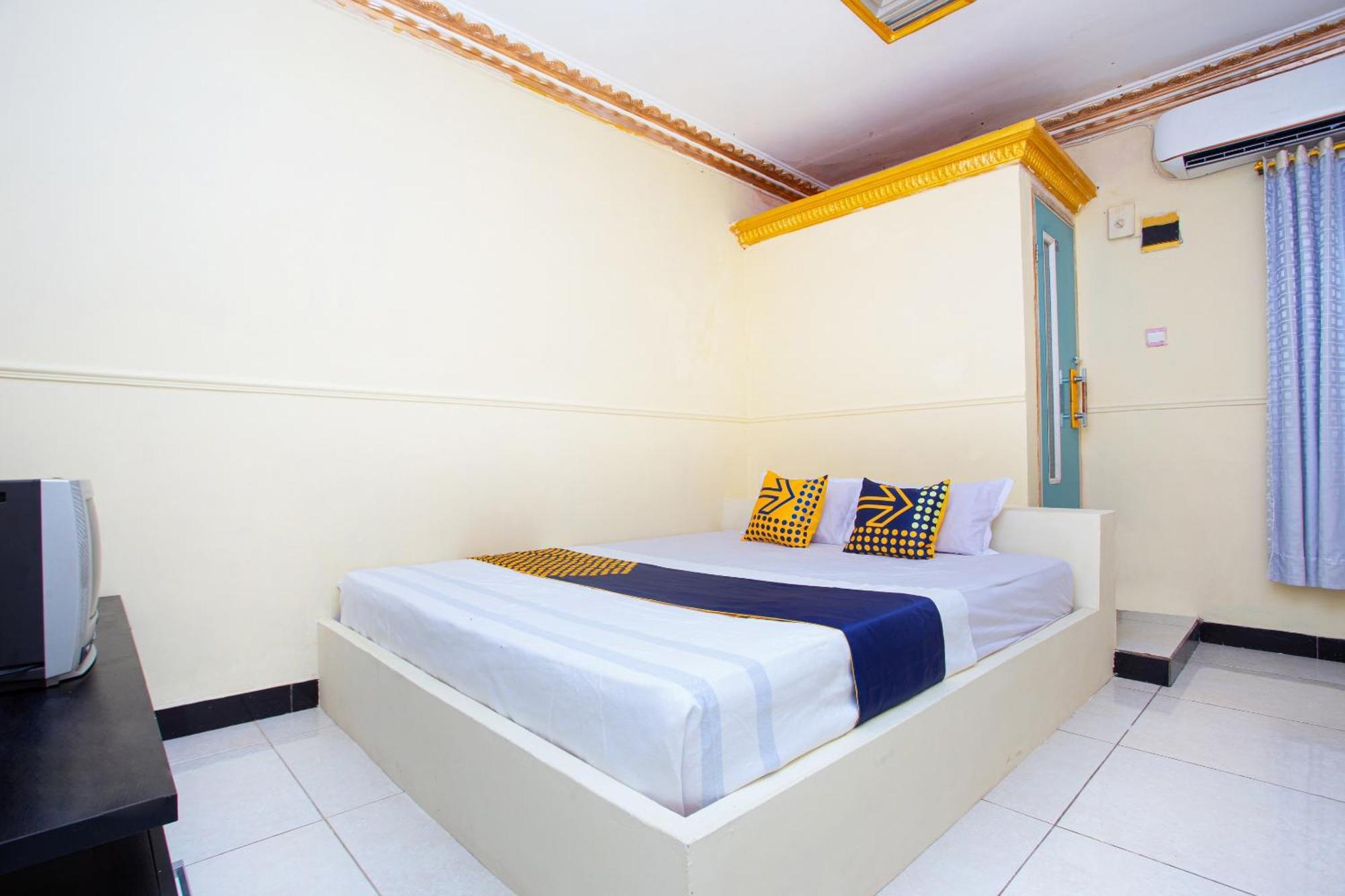 Spot On 2473 Buana Jaya Guest House Cilacap Zewnętrze zdjęcie